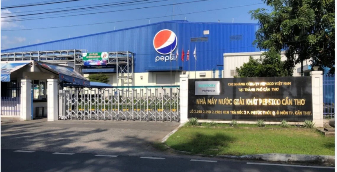 Cổng nhà máy nước giải khát PepsiCo Cần Thơ
